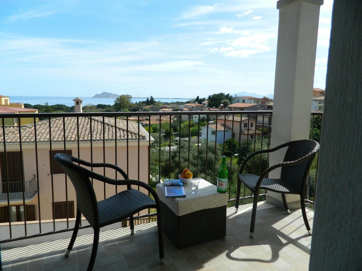 Doppelzimmer mit Balkon und Meerblick